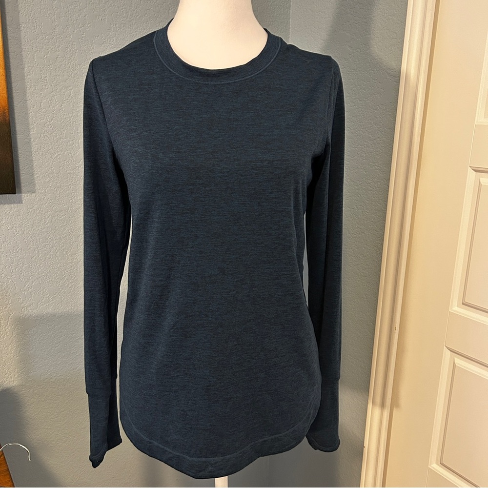 Athleta Dark Blue Long Sleeve Athletic Top with Thumbholes Size Small